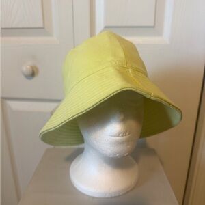NWT Splendid Light Green Bucket Hat